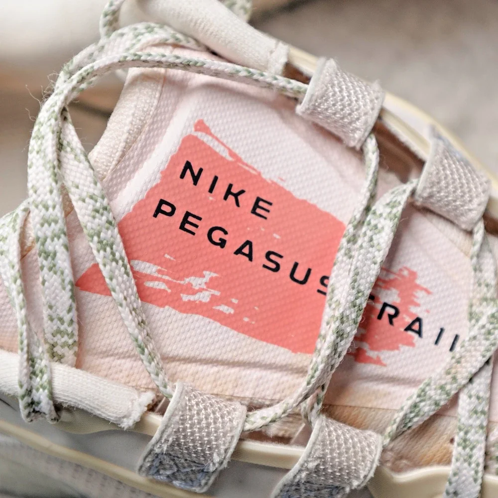 Nike Pegasus Trail 3 Light Pink Ember Running Shoes Womens Size 11 DA8698-600